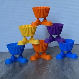 Wilton Silly Feet - NOT FOR SALE - unable to delete!!